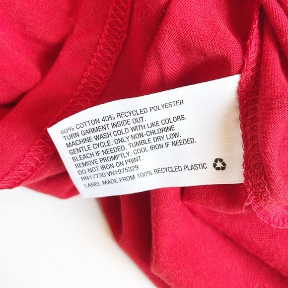 Wondershop at Target Feliz Navidad Christmas T-Shirt - Picture 4 of 4